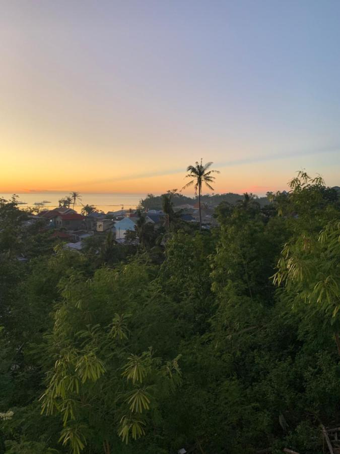 Crown Malapascua Hotell Eksteriør bilde