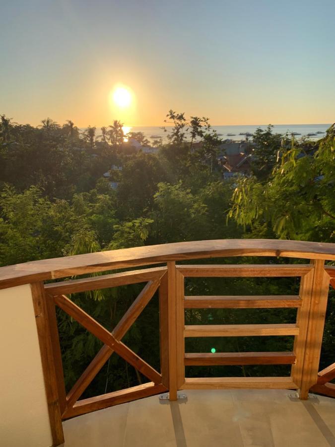 Crown Malapascua Hotell Eksteriør bilde